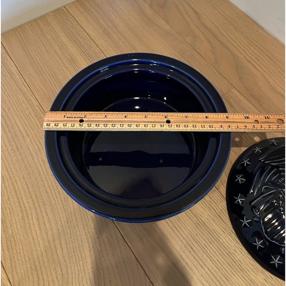 Longaberger navy Pottery 1 1/2 quart with Lid Patriotic Design - Picture 9 of 11